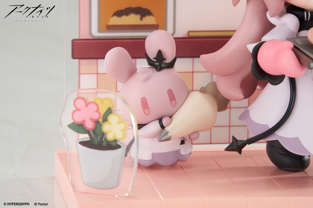 Arknights Would You Like A Dessert? Mini Series PVC Statue Civilight Eterna 11 cm - Image 4