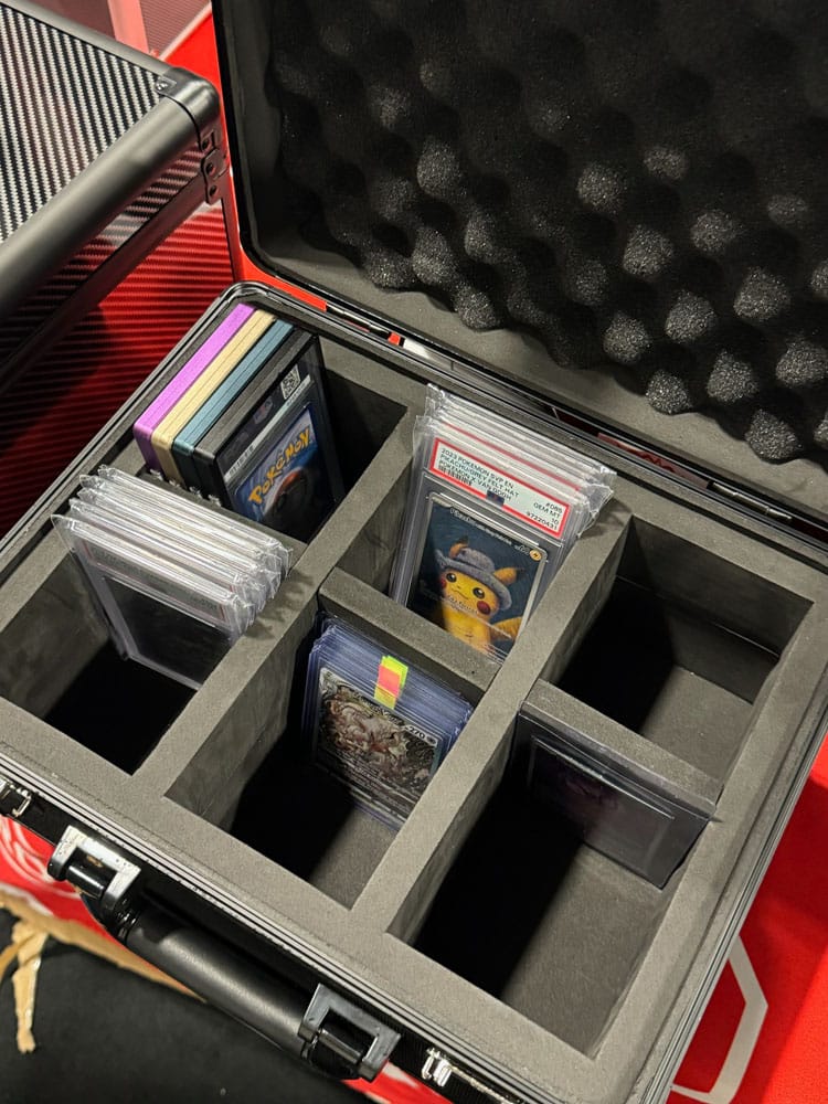 Evoretro Trading Card Suitcase Black Small Ver. 2 - Image 10