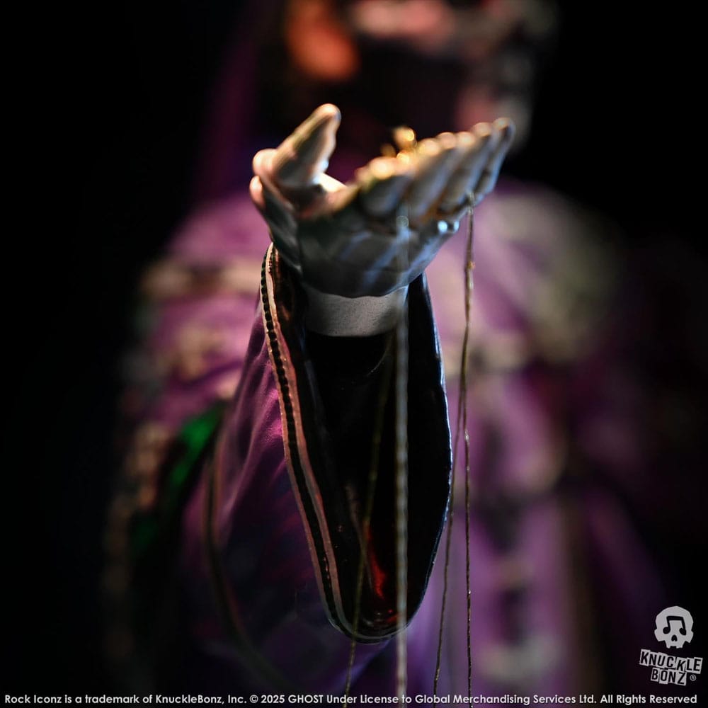 Ghost Rock Iconz Statue Papa V Perpetua Purple Robes 22 cm - Image 13