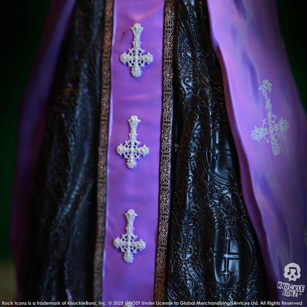 Ghost Rock Iconz Statue Papa V Perpetua Purple Robes 22 cm - Image 19