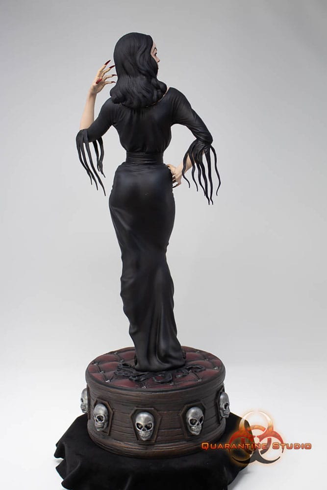Vampira Statue 1/6 Queen of the Ghouls 43 cm - Image 5