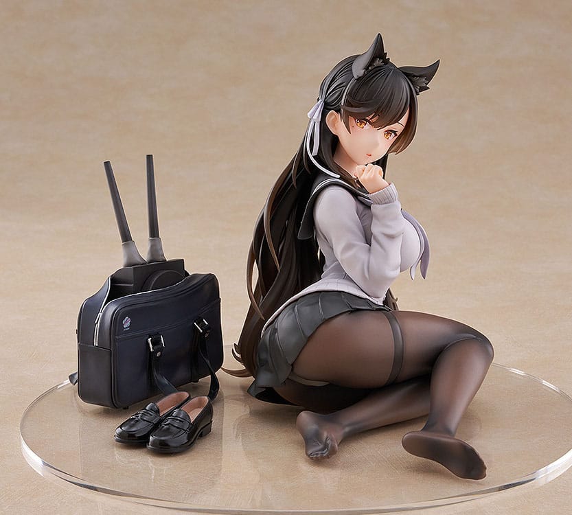 Azur Lane PVC Statue Atago (School Traumerei) 13 cm - Image 3