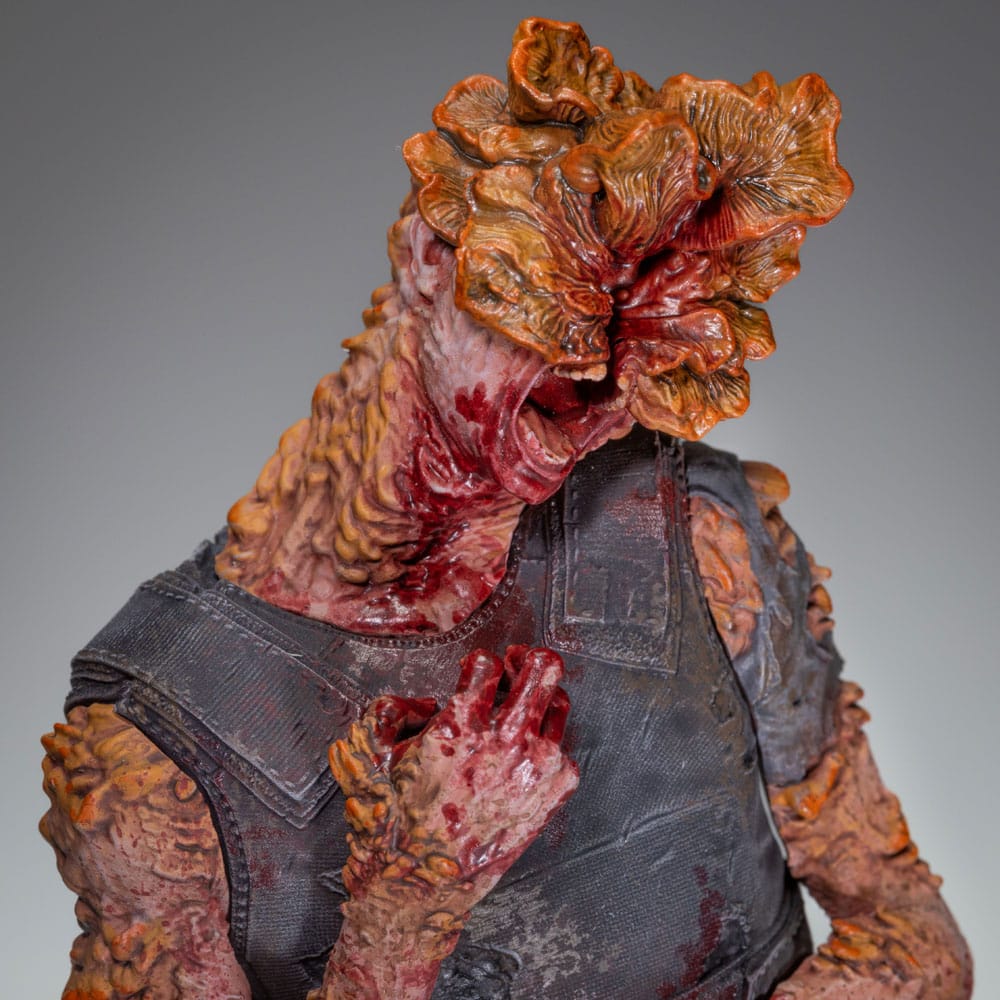 The Last of Us Part II PVC Statue Armored Clicker 22 cm - Image 2