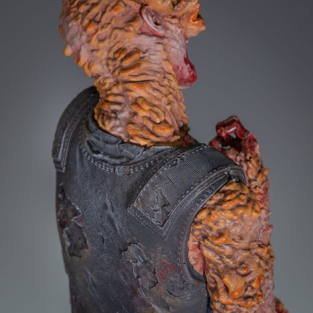 The Last of Us Part II PVC Statue Armored Clicker 22 cm - Image 4