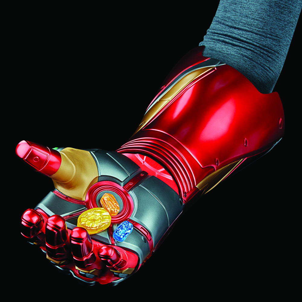 Marvel Legends Series Electronic Iron Man Nano Gauntlet - Image 7