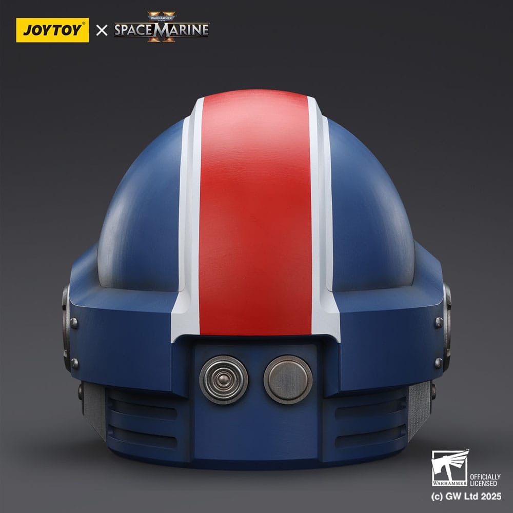 Warhammer 40,000: Space Marine 2 Replica Ultramarines Lieutenant Titus helmet 30 cm - Image 4