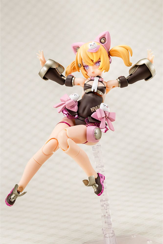 Megami Device Plastic Model Kit 1/1 Puni Mofu Kuro Mao 14 cm - Image 7