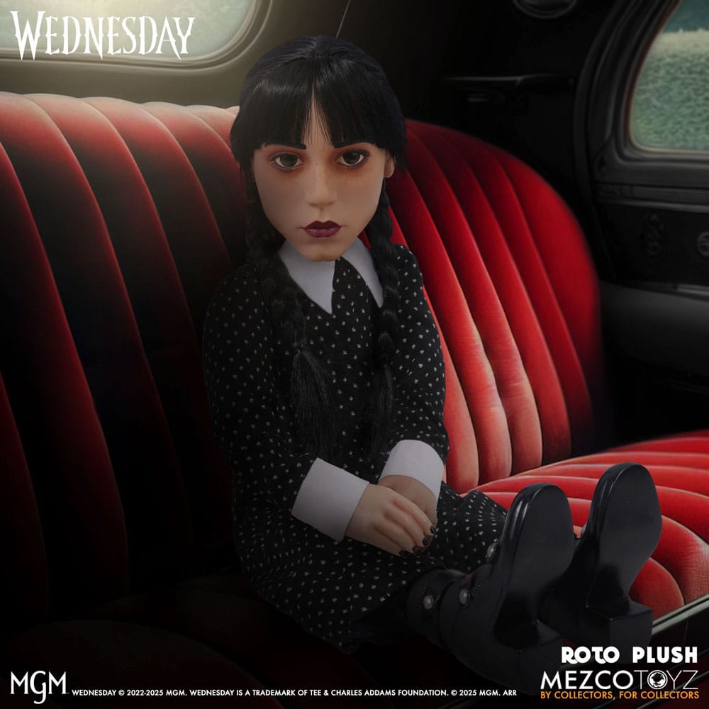 Wednesday MDS Roto Plush Doll Wednesday 46 cm - Image 3