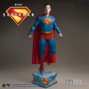 Superman 2025 Life-Size Statue Superman 246 cm