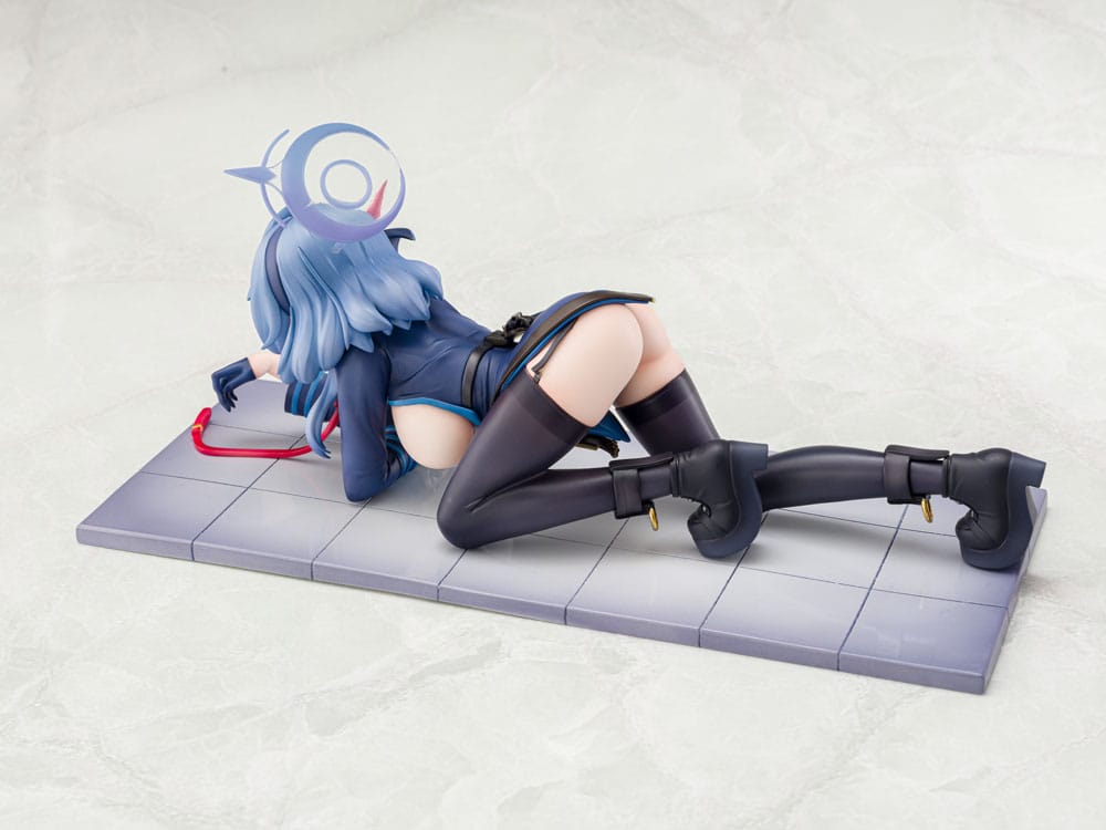 Blue Archive PVC Statue 1/7 Ako Memorial Lobby Ver. 23 cm - Image 13