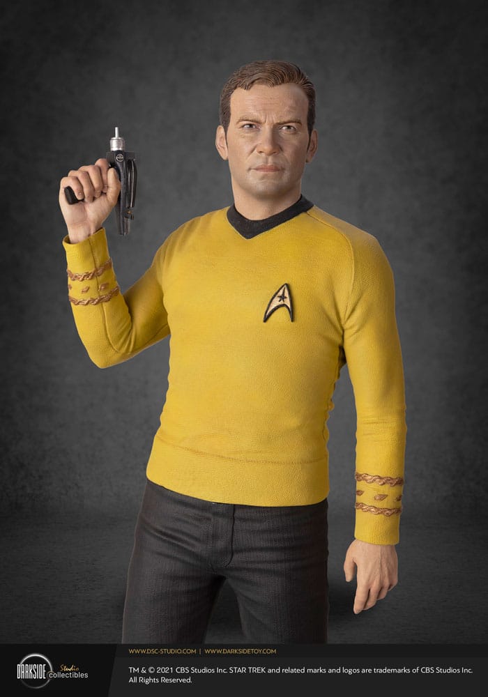 Star Trek Musuem Statue 1/3 Captain James T Kirk 64 cm - Image 22