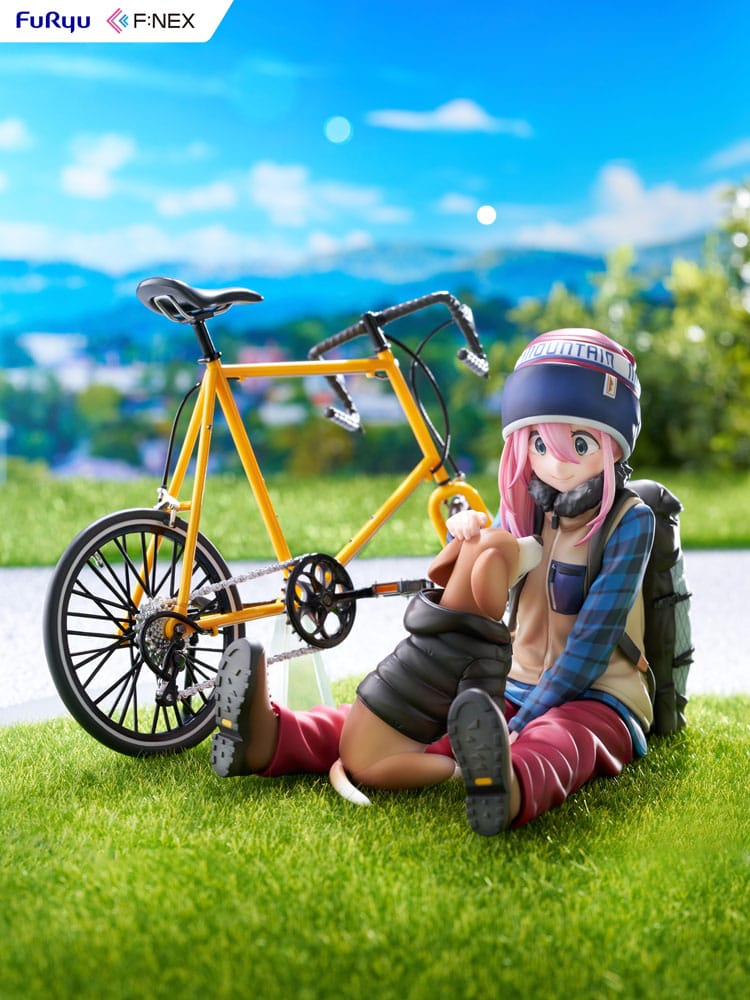 Laid Back Camp F:NEX PVC Statue 1/7 Nadeshiko Kagamihara 13 cm - Image 2