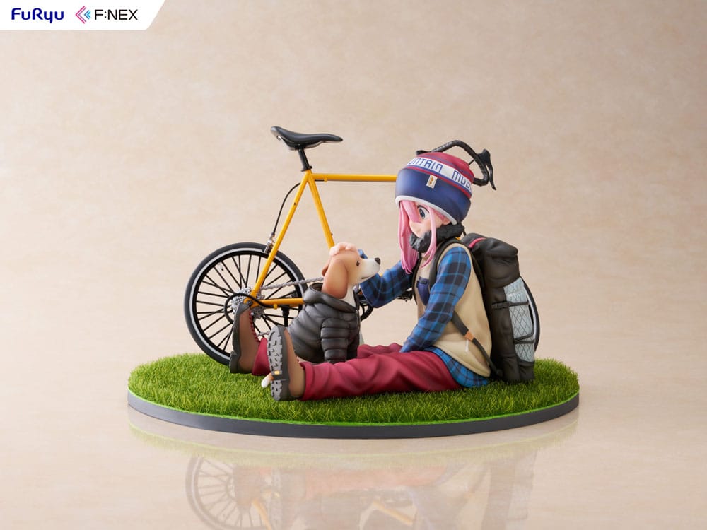 Laid Back Camp F:NEX PVC Statue 1/7 Nadeshiko Kagamihara 13 cm - Image 12