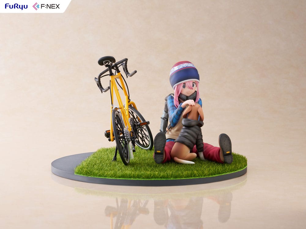 Laid Back Camp F:NEX PVC Statue 1/7 Nadeshiko Kagamihara 13 cm - Image 14