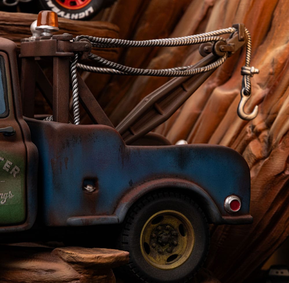 Cars Deluxe Art Scale Statue 1/10 Lightning Mcqueen & Tow Mater 31 cm - Image 6