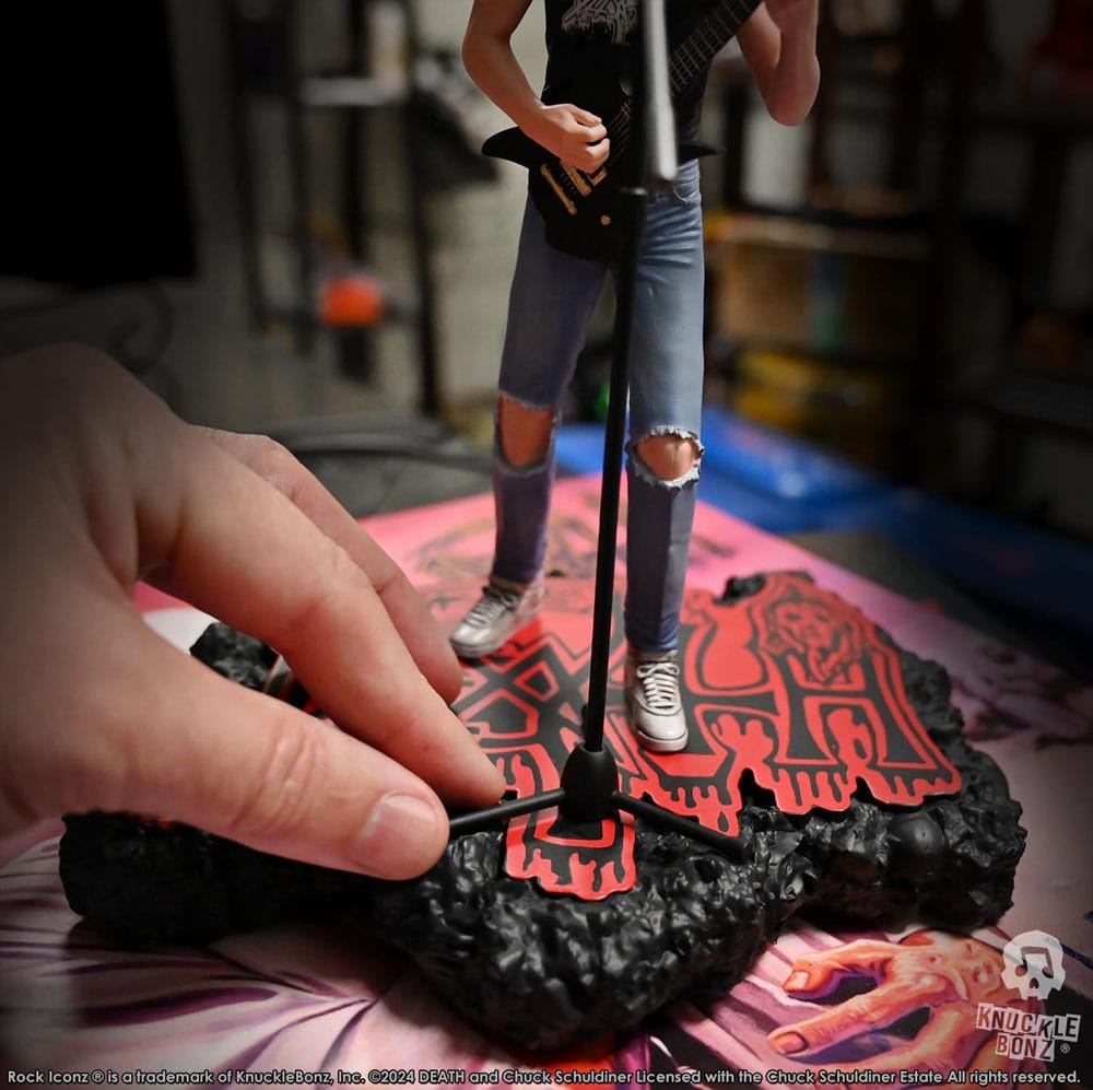 Death Rock Iconz Statue Chuck Schuldiner II 22 cm - Image 6