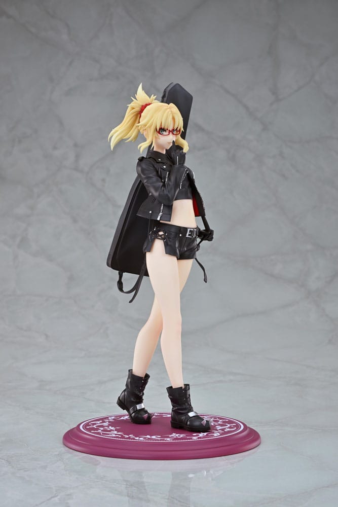Fate/Apocrypha PVC Statue 1/7 Red Saber (Mordred) Original Glasses Model Ver. 22 cm - Image 16
