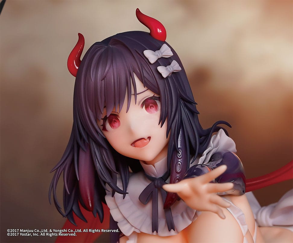 Azur Lane PVC Statue 1/7 Royal Fortune Deep One Delicious Ver. 13 cm - Image 4