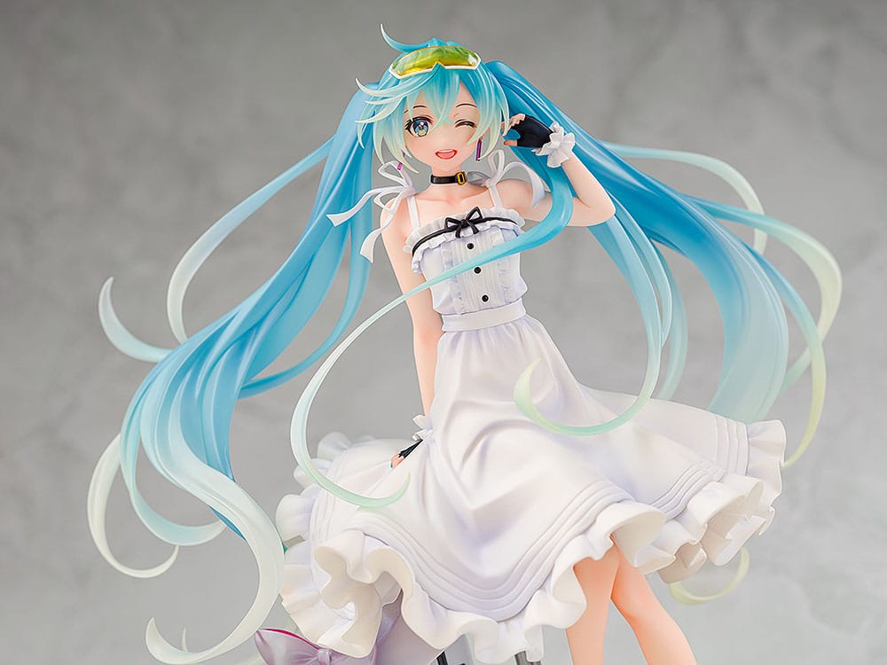 Hatsune Miku GT Project Original PVC Statue 1/7 Vacation Style Ver. 24 cm - Image 4