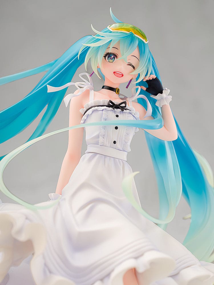 Hatsune Miku GT Project Original PVC Statue 1/7 Vacation Style Ver. 24 cm - Image 7