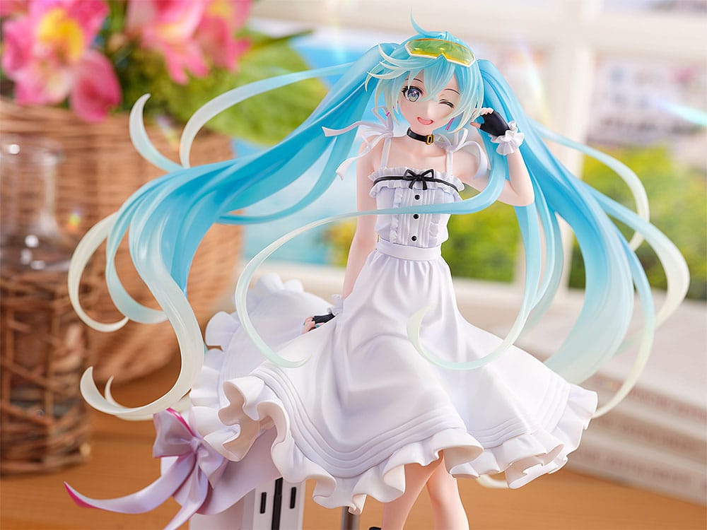 Hatsune Miku GT Project Original PVC Statue 1/7 Vacation Style Ver. 24 cm - Image 10