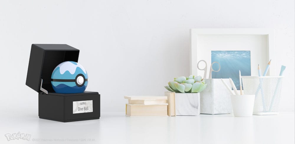 Pokémon Diecast Replica Dive Ball - Image 3