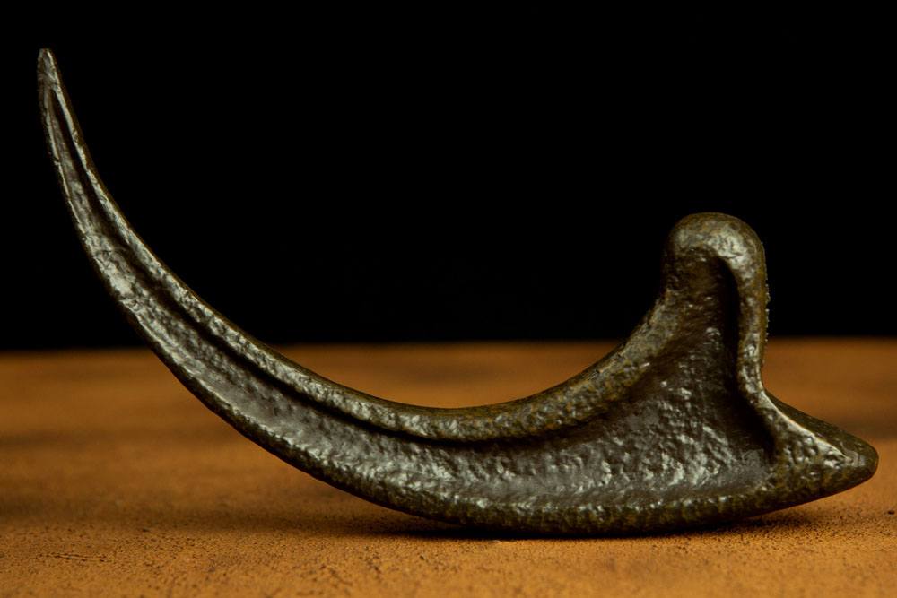 Jurassic Park Replica 1/1 Raptor Claw - Image 7