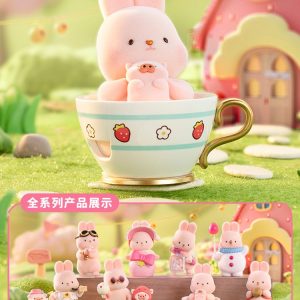 Momo Bunny Strawberry Town Series Mini Figures 9 cm Display (8)