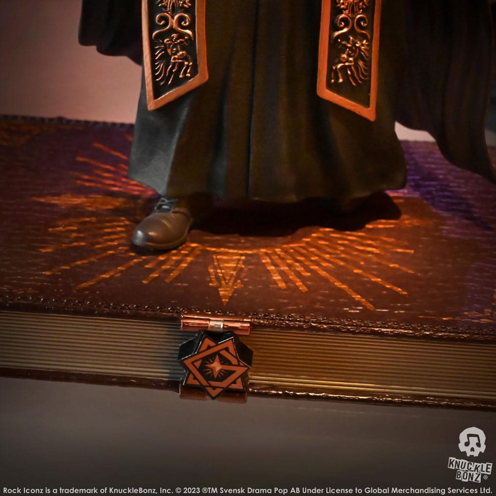 Ghost Rock Iconz Statue 1/9 Papa Emeritus IV (Black Robes) 22 cm - Image 16