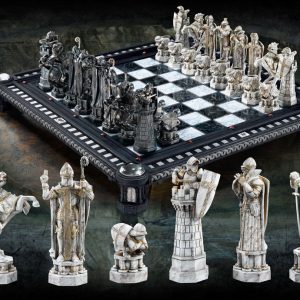 Harry Potter The Final Challenge Chess Set