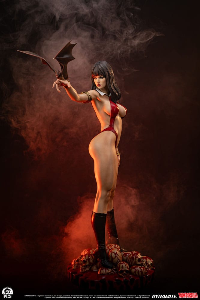 Vampirella Statue 1/2 Vampirella 112 cm - Image 3