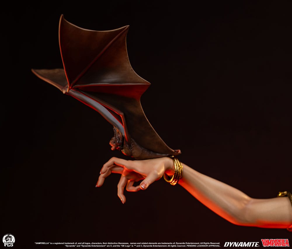 Vampirella Statue 1/2 Vampirella 112 cm - Image 9