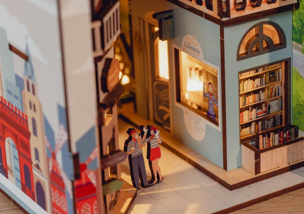 Paris Tiny Adventures Book Nook Mini Diorama 23 cm - Image 5
