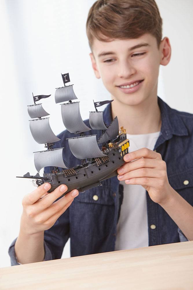 Pirates of the Caribbean Dead Men Tell No Tales Easy-Click Model Kit 1/150 Black Pearl 26 cm - Image 8