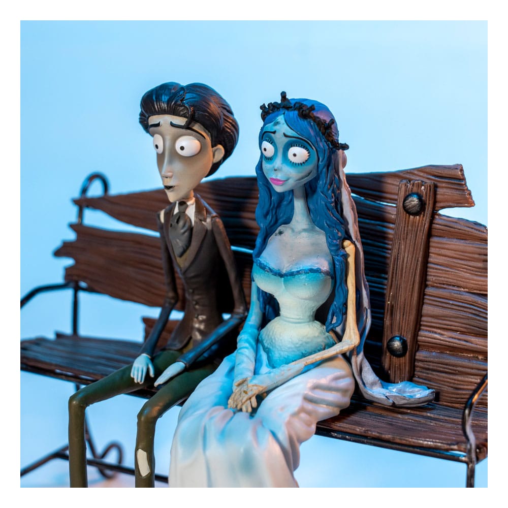 Corpse Bride Gift Set figure & Keyring Victor & Emily - Image 7