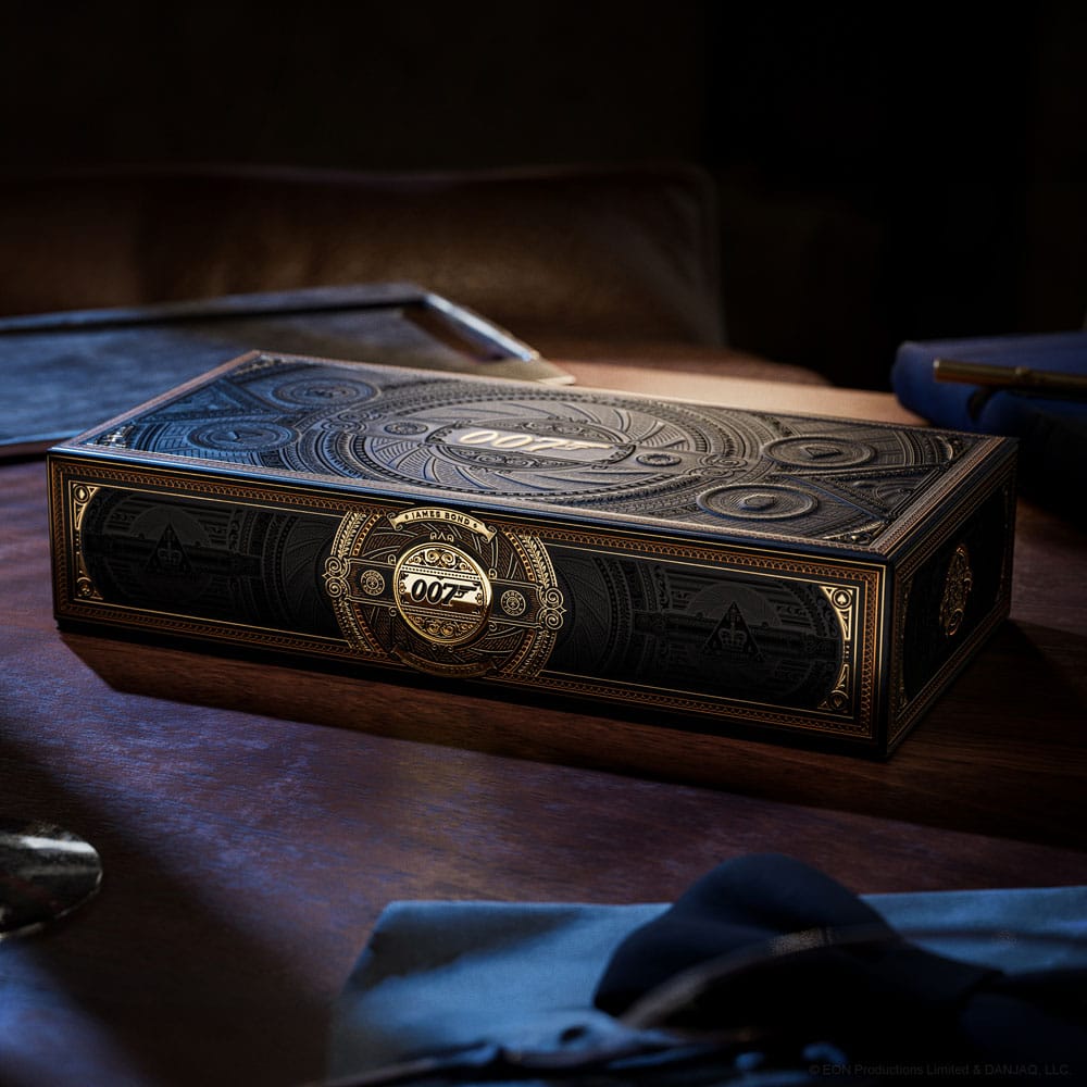 James Bond Playing Cards Box Set James Bond Gold Edition - Image 4