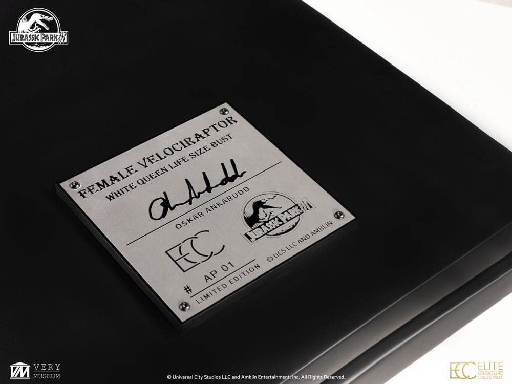 Jurassic Park III Bust Female Velociraptor White Queen 75 cm - Image 12