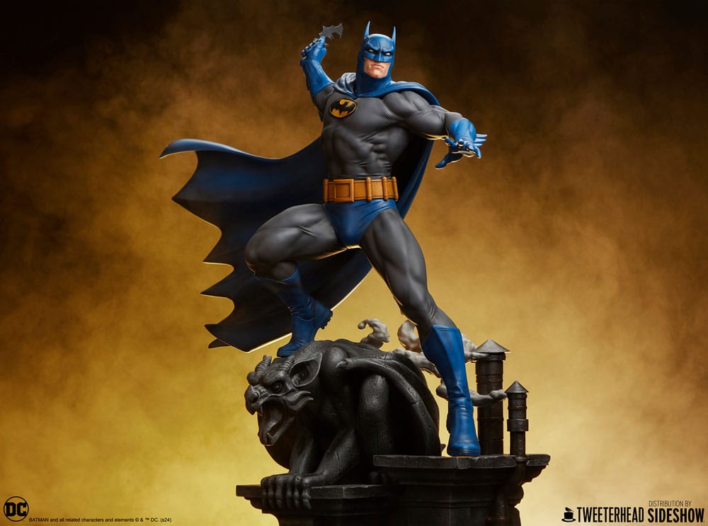 DC Comics Maquette 1/6 Batman (Retro Edition) 50 cm - Image 2