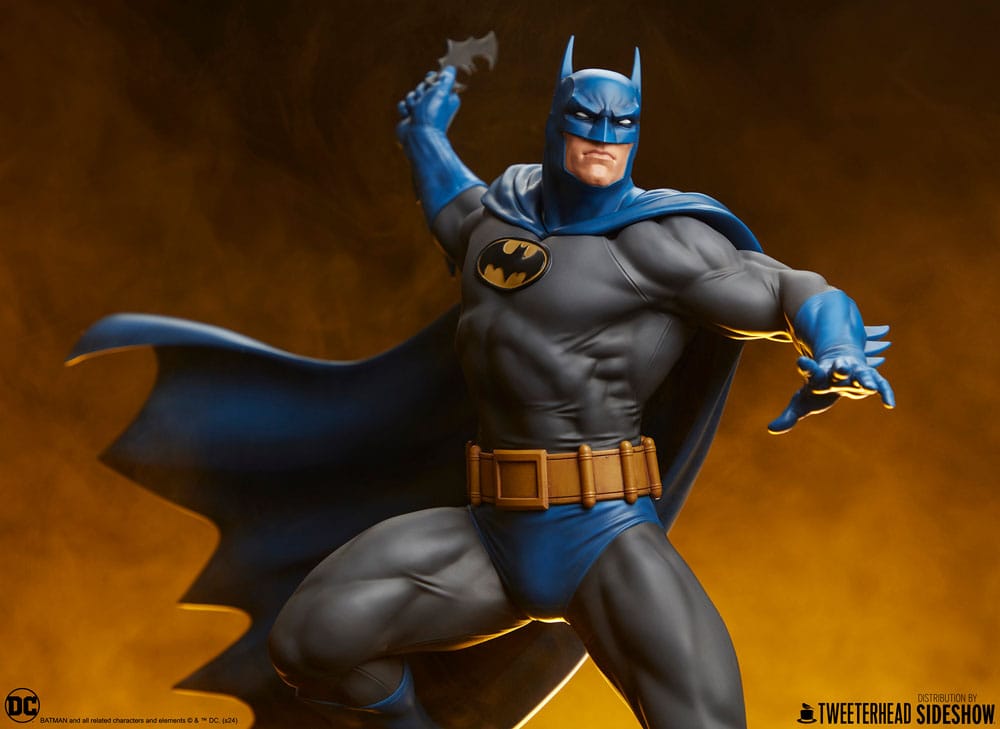 DC Comics Maquette 1/6 Batman (Retro Edition) 50 cm - Image 3