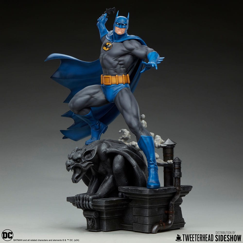 DC Comics Maquette 1/6 Batman (Retro Edition) 50 cm - Image 6