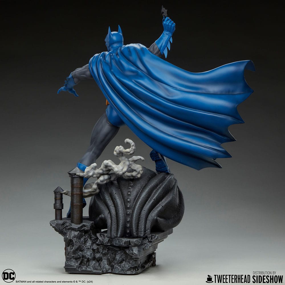 DC Comics Maquette 1/6 Batman (Retro Edition) 50 cm - Image 9