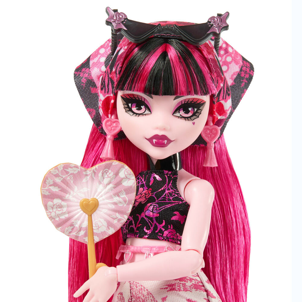 Monster High Skulltimate Secrets Series 7 Draculaura doll - Image 6