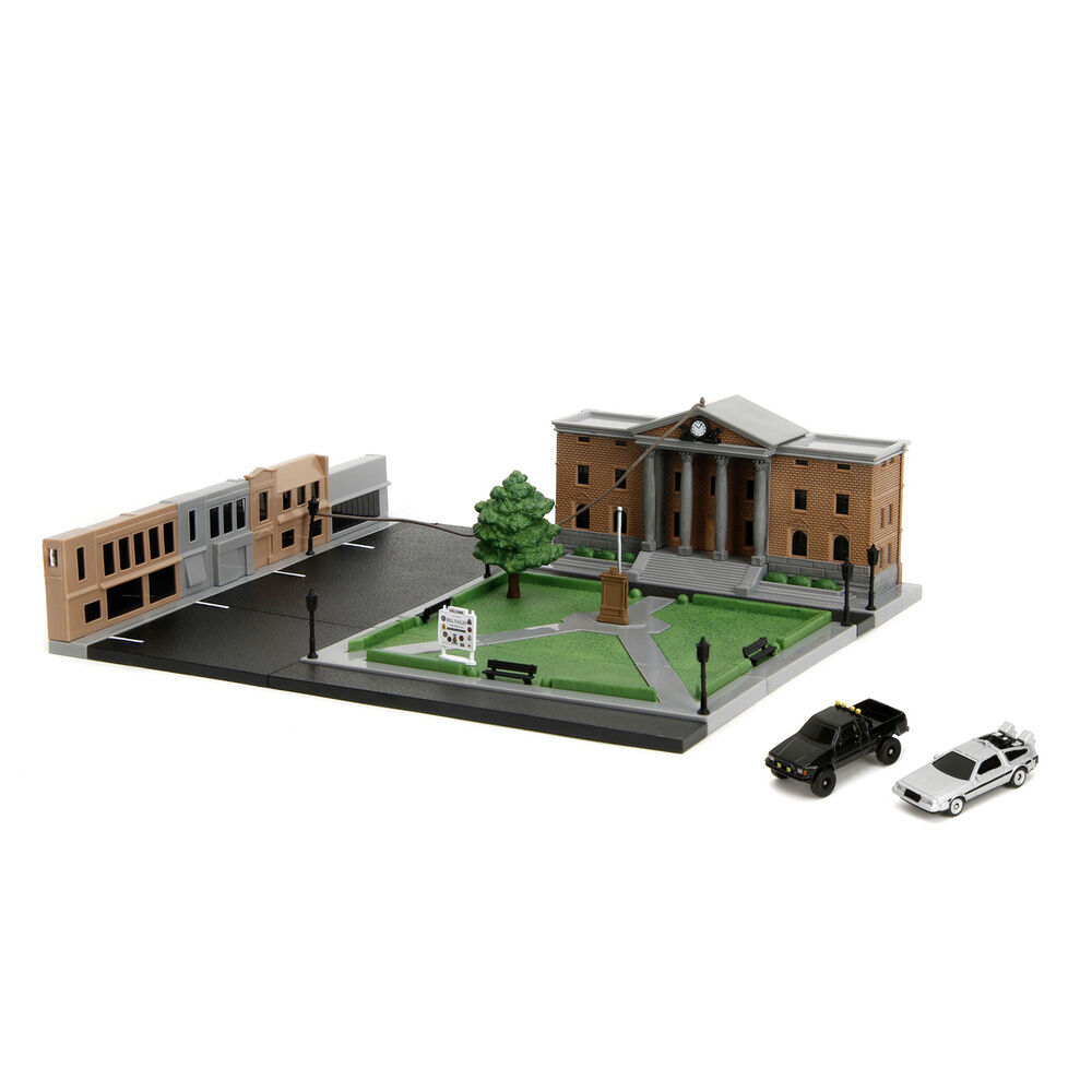 Back To The Future Hill Valley Court Square diorama replica