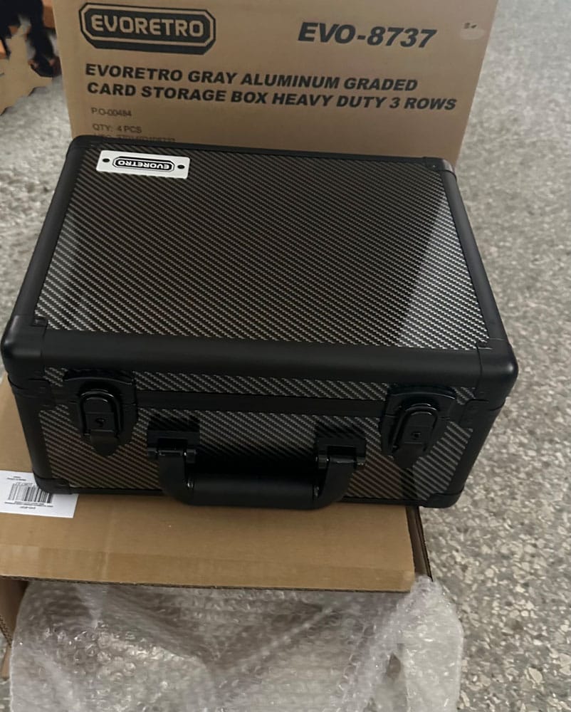 Evoretro Trading Card Suitcase Silver/Gray Small - Image 3