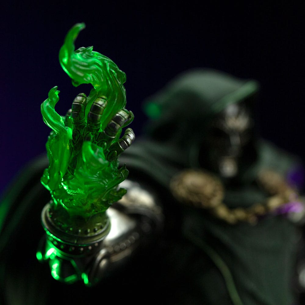 The Infinity Gauntlet Marvel Legends Diorama Statue 1/10 Doctor Doom Deluxe Edition 42 cm - Image 12