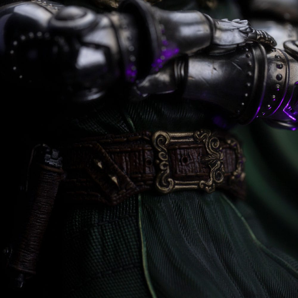 The Infinity Gauntlet Marvel Legends Diorama Statue 1/10 Doctor Doom Deluxe Edition 42 cm - Image 15