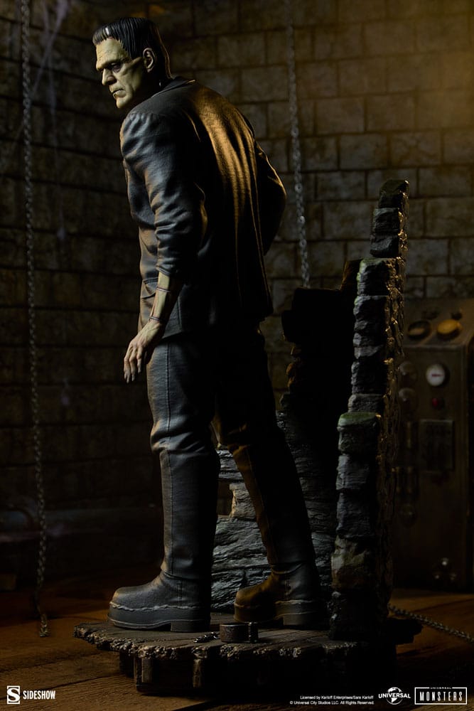 Frankenstein Premium Format Statue Frankenstein 57 cm - Image 3